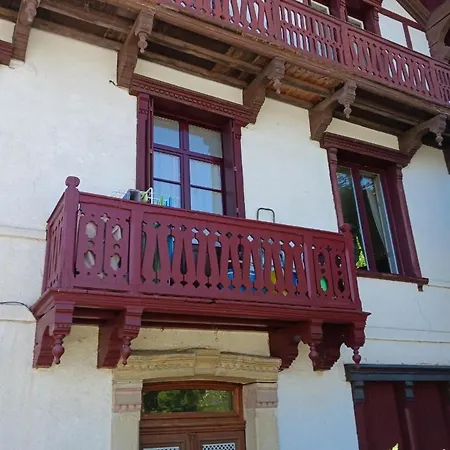 De La Pique 아파트